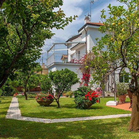 Magnificent Villa San Remo Exterior foto
